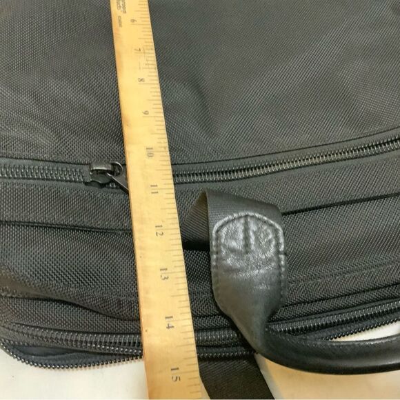 TUMI Black  alpha Ballistic expandable Laptop Business Briefcase - Picture 11 of 14